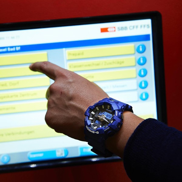 gshock ga-700-2adr